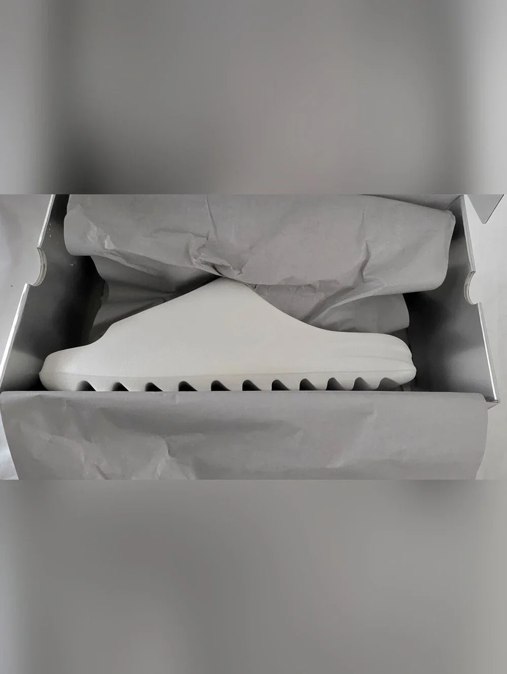 YEEZY YS-01 White Slide Authentic With New with Box In Hand size 14 Men's Rare